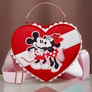 New Disney Mickey & Minnie Valentine Chocolate Scented Velvet Heart Crossbody